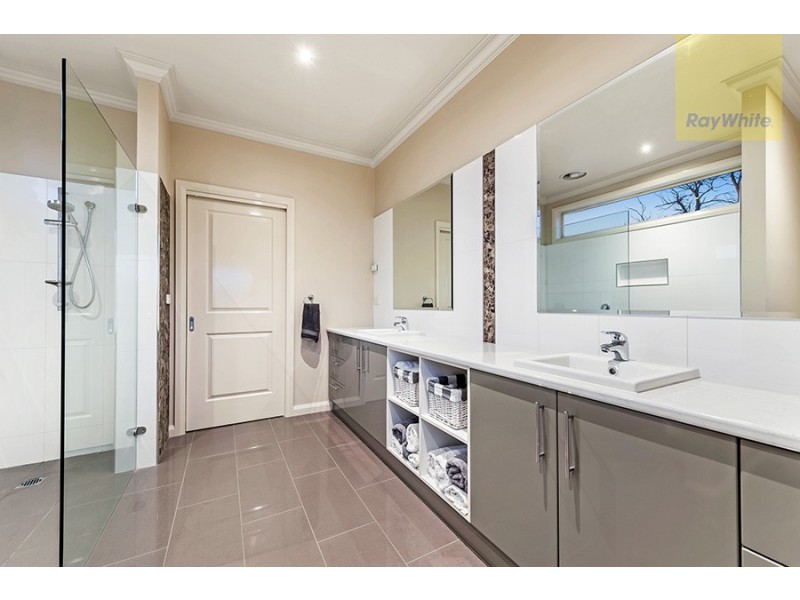 8 Vista Court, Heathcote Junction VIC 3758