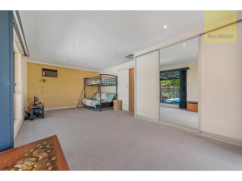 42 Whitley Crescent, Craigieburn VIC 3064