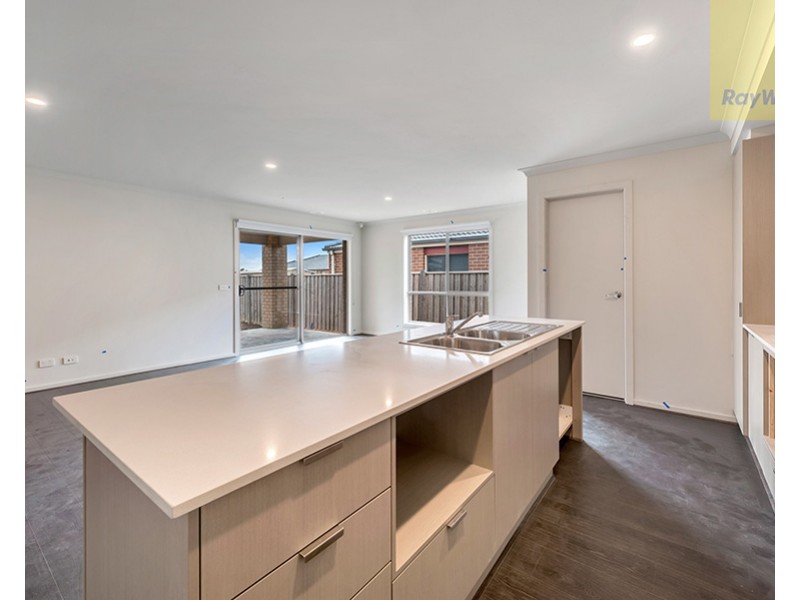 25 Yarradale Drive, Mickleham VIC 3064