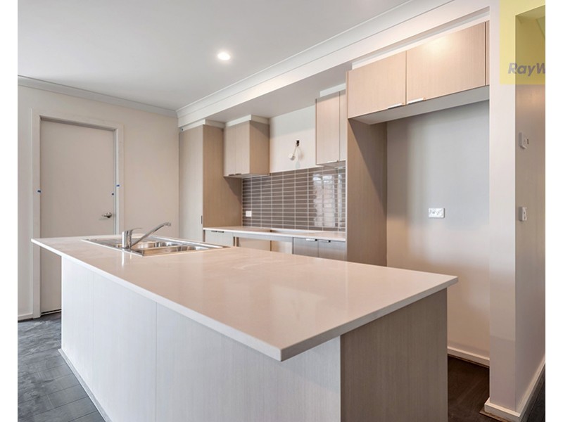 25 Yarradale Drive, Mickleham VIC 3064