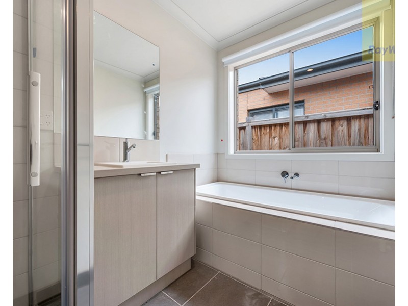 25 Yarradale Drive, Mickleham VIC 3064