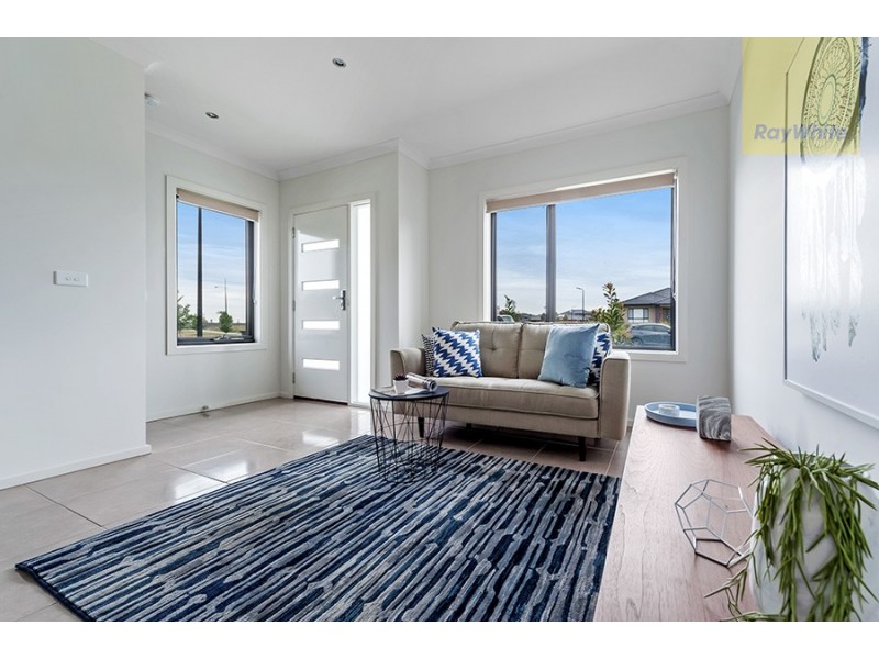 100 Baronial Way, Craigieburn VIC 3064