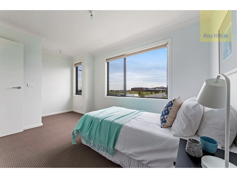 100 Baronial Way, Craigieburn VIC 3064
