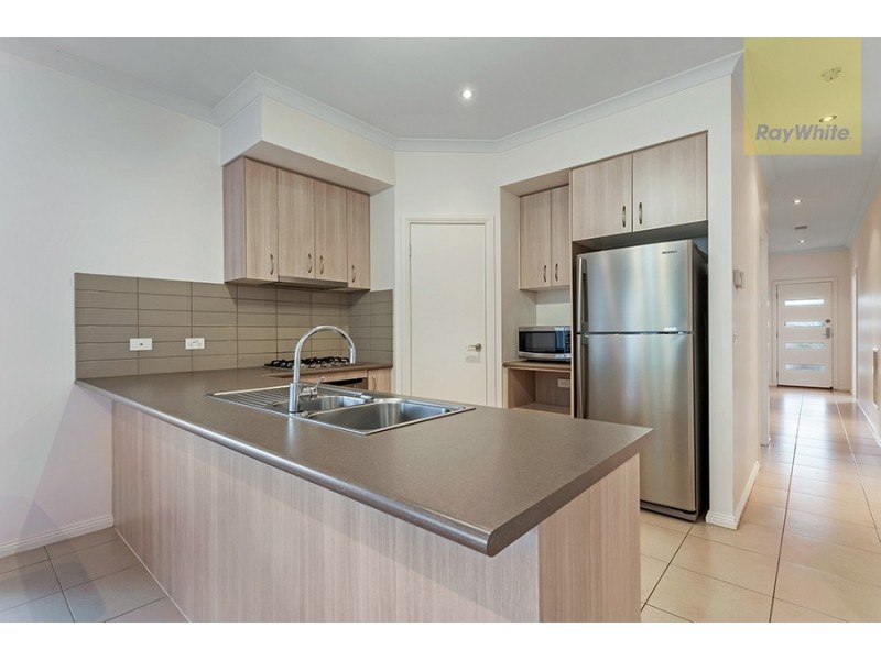 5 Bottlebrush Road, Craigieburn VIC 3064