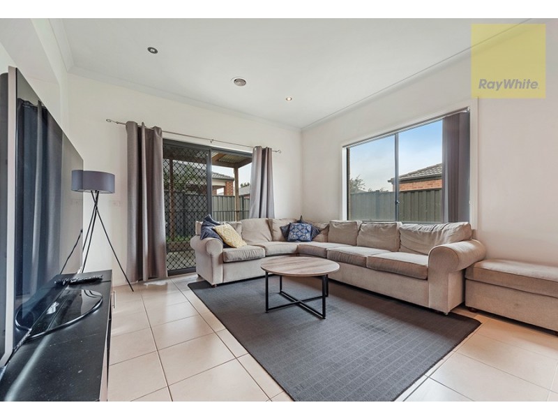 5 Bottlebrush Road, Craigieburn VIC 3064