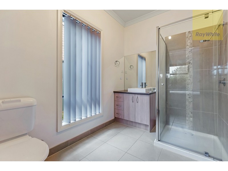5 Bottlebrush Road, Craigieburn VIC 3064