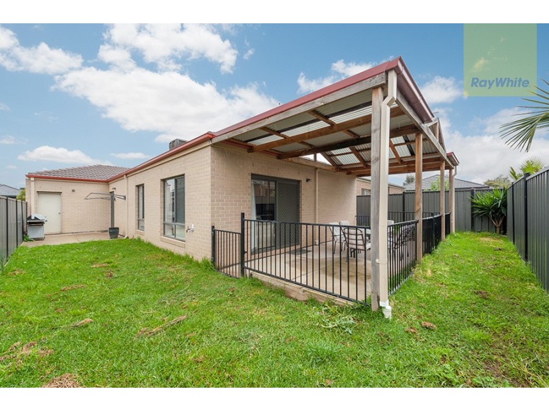 5 Bottlebrush Road, Craigieburn VIC 3064