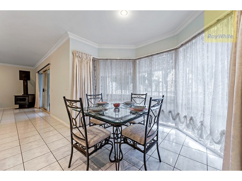 16 Lockhart Avenue, Attwood VIC 3049