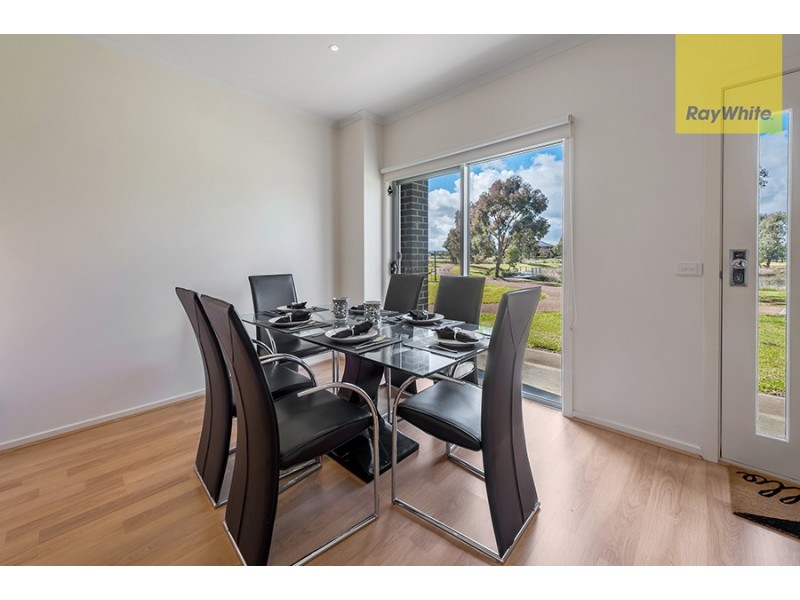 9 Alexander Circuit, Craigieburn VIC 3064