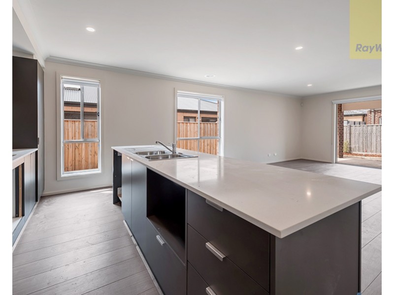 100 Balmain Road, Mickleham VIC 3064