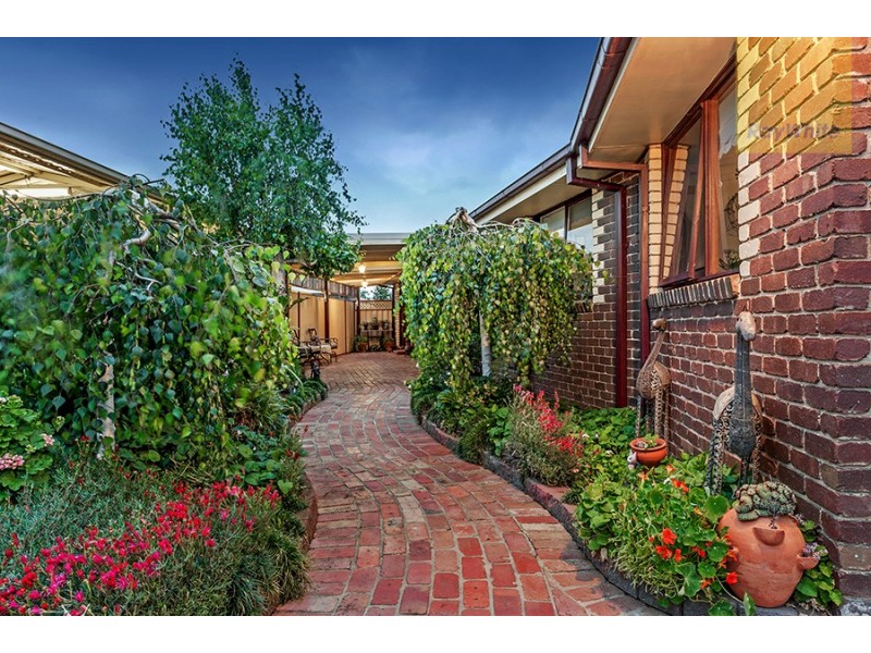 7 Enfield Place, Craigieburn VIC 3064