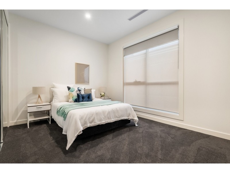 20 Peninsula Crescent, Craigieburn VIC 3064