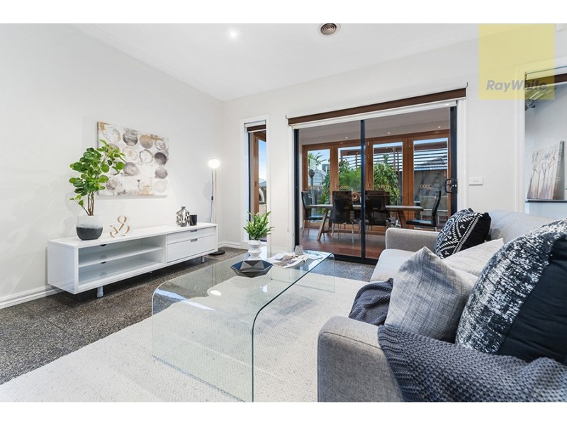27 Somersby Road, Craigieburn VIC 3064
