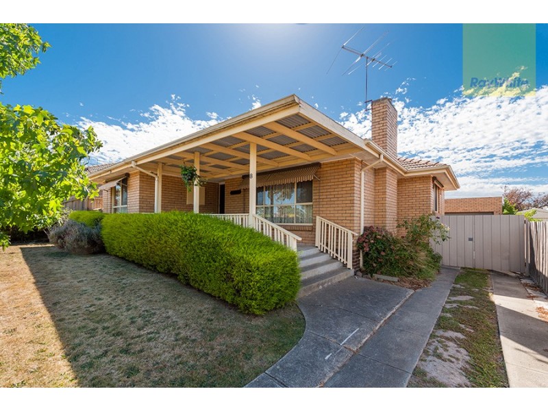 8 Rayfield Avenue, Craigieburn VIC 3064