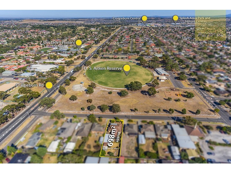 8 Rayfield Avenue, Craigieburn VIC 3064