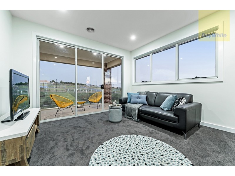 82 Wisteria Avenue, Craigieburn VIC 3064