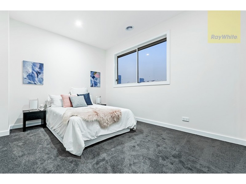 82 Wisteria Avenue, Craigieburn VIC 3064