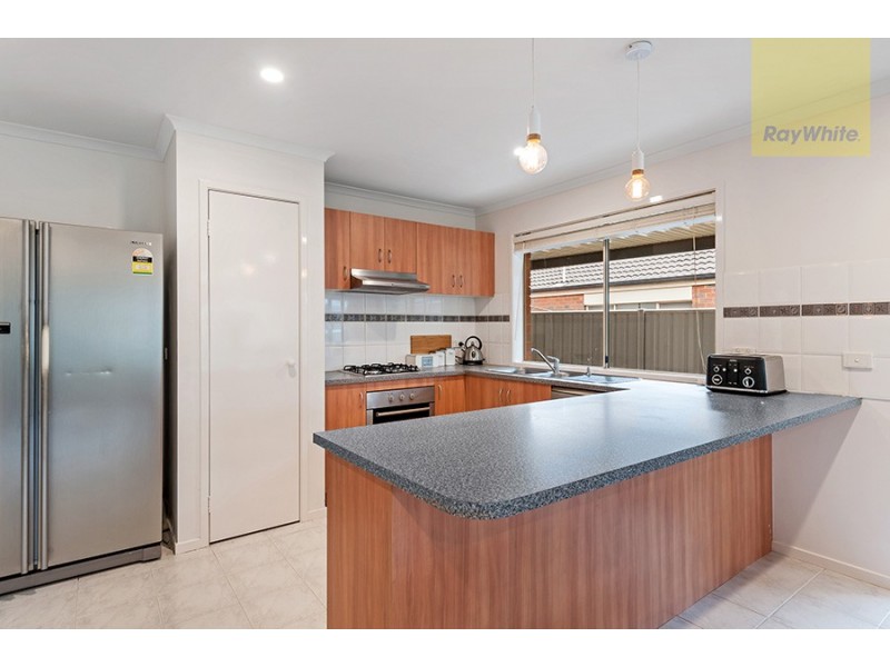 11 Tusmore Rise, Craigieburn VIC 3064