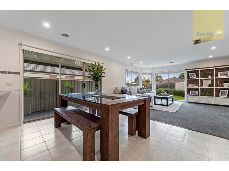 11 Tusmore Rise, Craigieburn VIC 3064