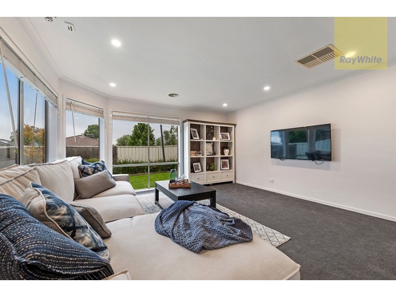 11 Tusmore Rise, Craigieburn VIC 3064