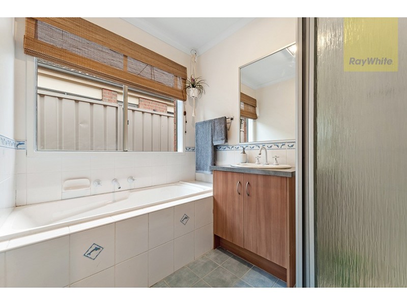 11 Tusmore Rise, Craigieburn VIC 3064