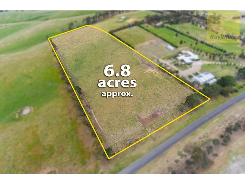 24 Carawa Drive, Mickleham VIC 3064