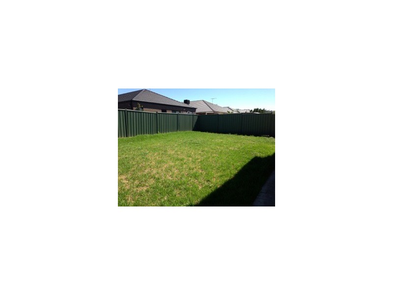 14 Ballarat Court, Craigieburn VIC 3064