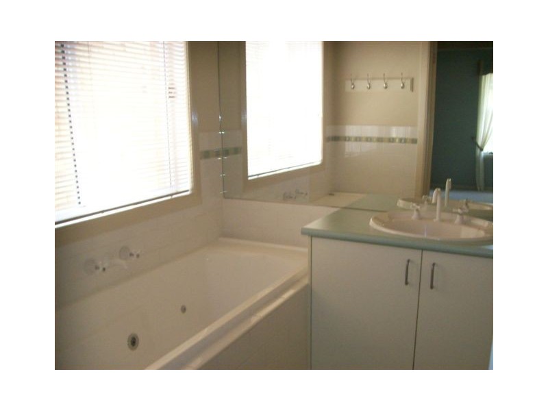 35 Princes Circuit, Craigieburn VIC 3064