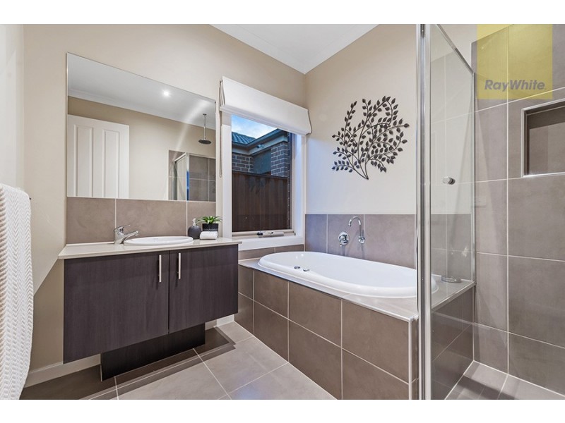 60 Newbury Boulevard, Craigieburn VIC 3064