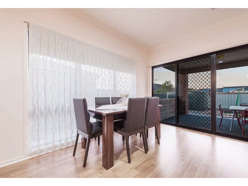 13 Pearl Drive, Craigieburn VIC 3064