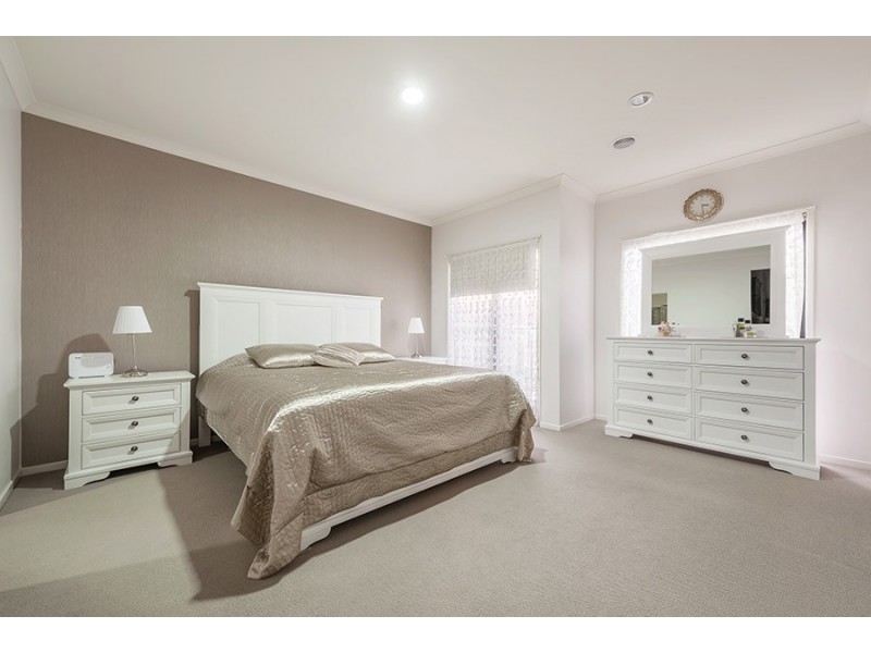 13 Pearl Drive, Craigieburn VIC 3064