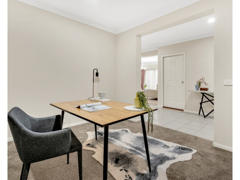24 Arapiles Avenue, Craigieburn VIC 3064