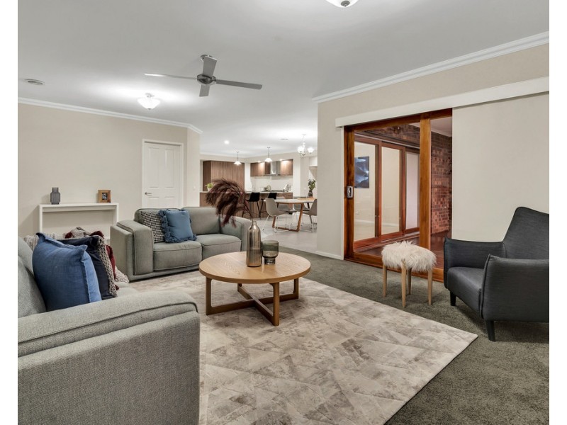 24 Arapiles Avenue, Craigieburn VIC 3064