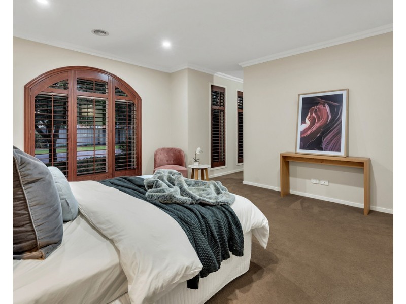 24 Arapiles Avenue, Craigieburn VIC 3064