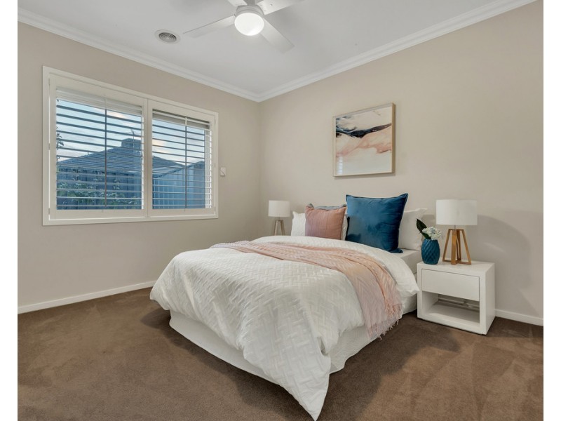 24 Arapiles Avenue, Craigieburn VIC 3064