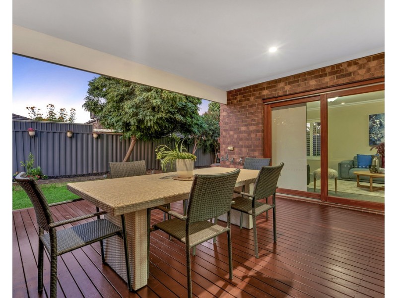 24 Arapiles Avenue, Craigieburn VIC 3064