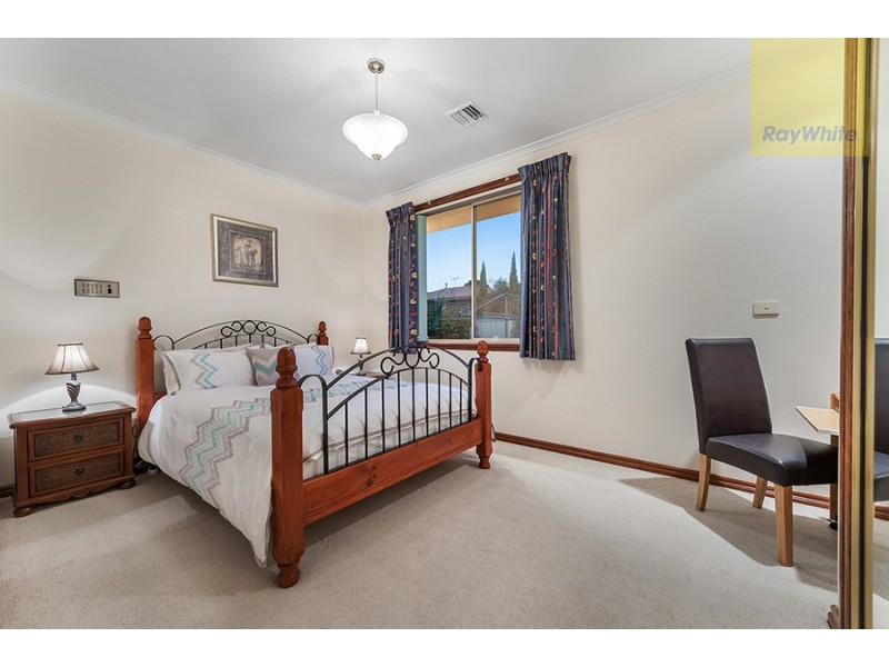 119 Chichester Drive, Taylors Lakes VIC 3038