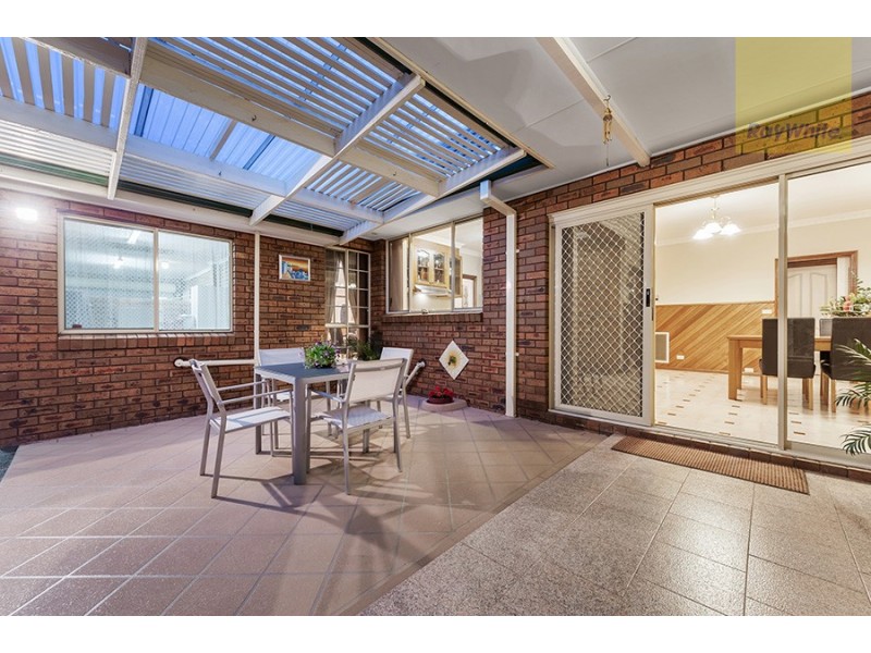 119 Chichester Drive, Taylors Lakes VIC 3038