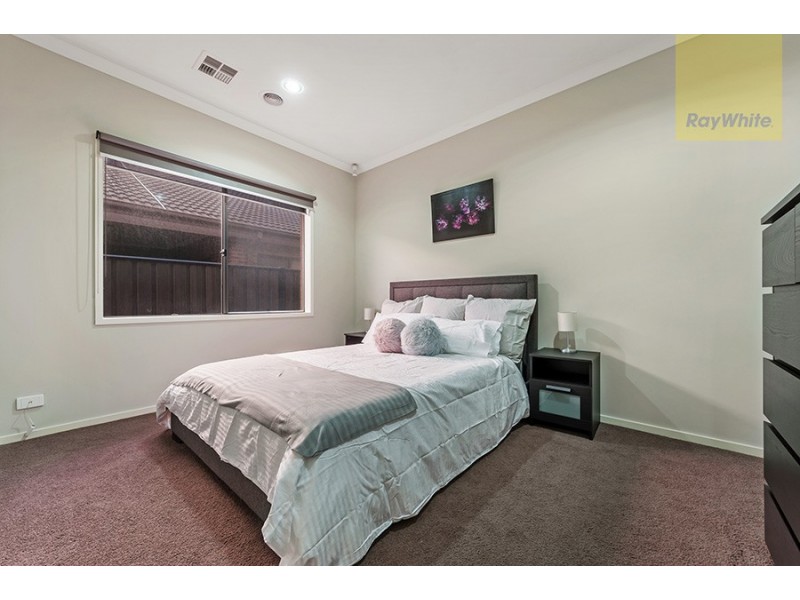 10 Grove Road, Craigieburn VIC 3064