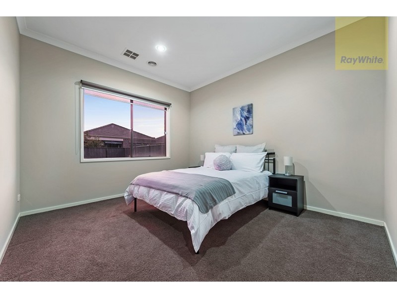 10 Grove Road, Craigieburn VIC 3064