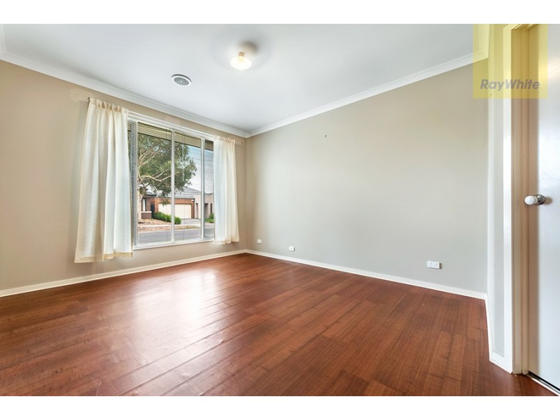 22 Cheltenham Close, Craigieburn VIC 3064