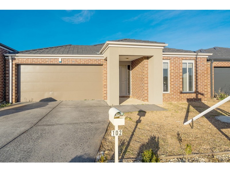 102 Sustainable Drive, Craigieburn VIC 3064