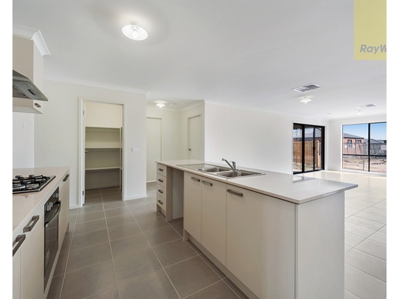 22 Carlingford Road, Mickleham VIC 3064