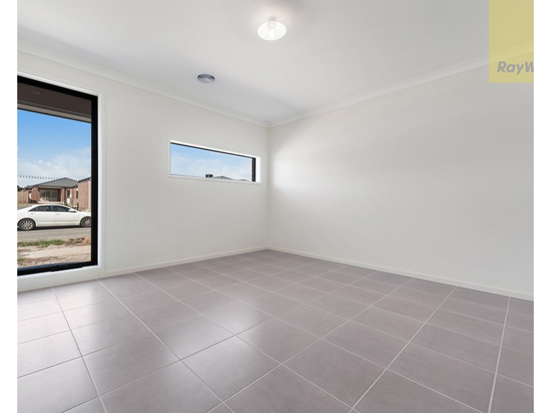 22 Carlingford Road, Mickleham VIC 3064