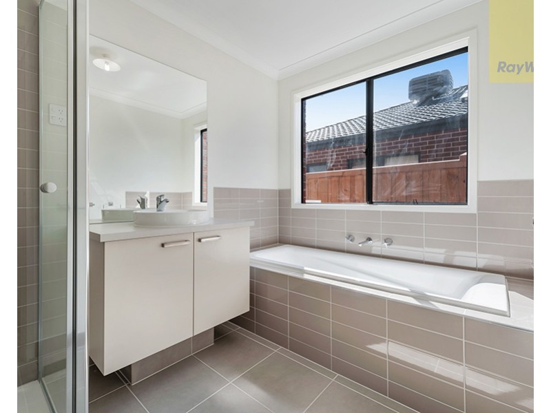 22 Carlingford Road, Mickleham VIC 3064