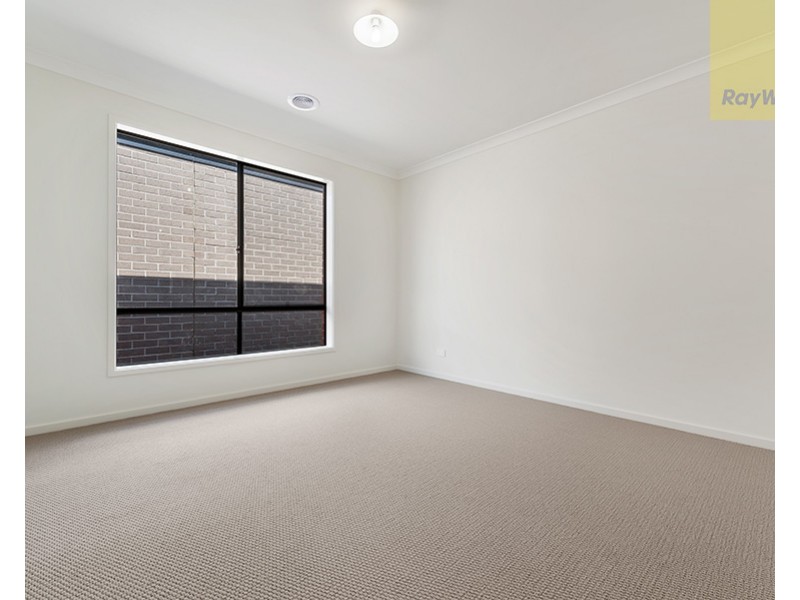 22 Carlingford Road, Mickleham VIC 3064