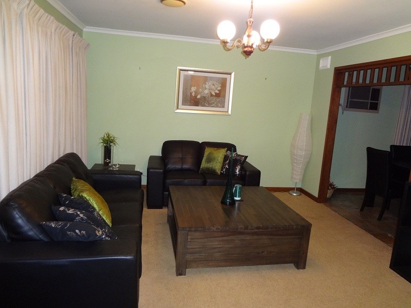 1 Peterlee Court, Craigieburn VIC 3064