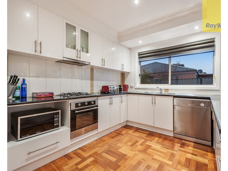 33 Beechworth Avenue, Greenvale VIC 3059