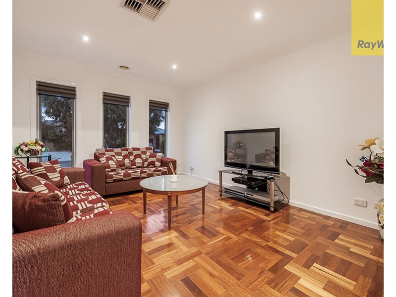 33 Beechworth Avenue, Greenvale VIC 3059