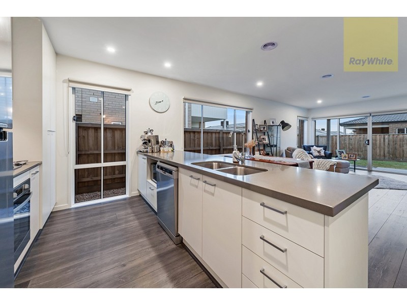 25 Lavinia Street, Greenvale VIC 3059